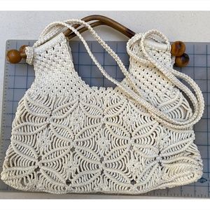 Macrame Purse in Off-White with Wooden Grips
